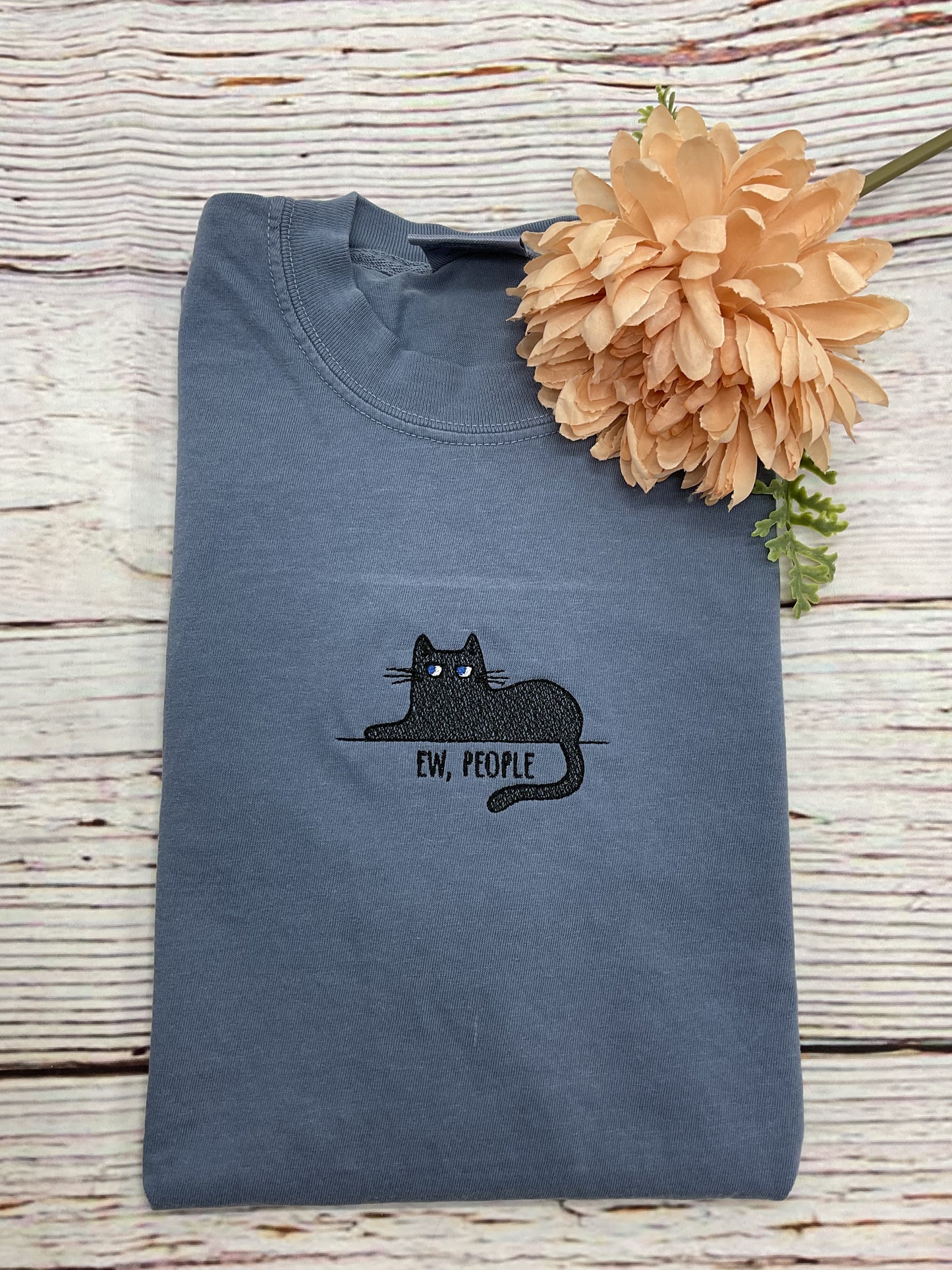 Ew People Cats Embroidered T-shirt