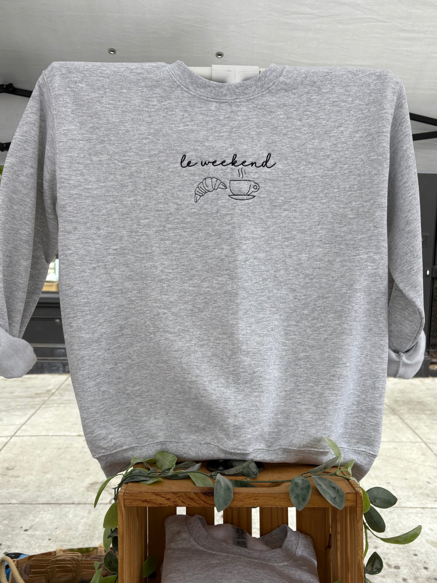 Le Weekend Embroidered Crewneck