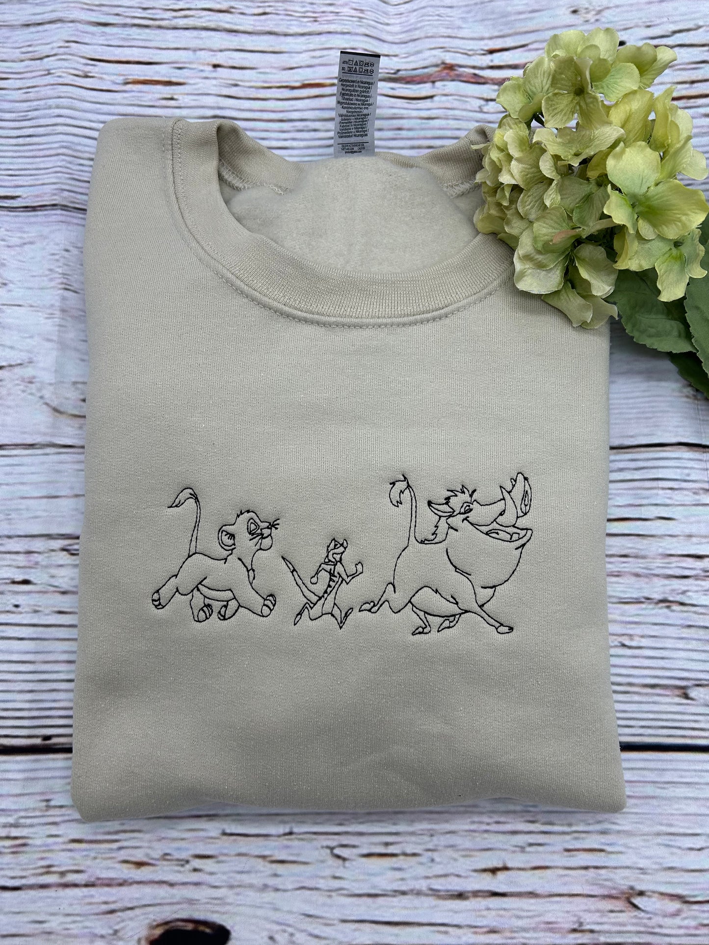 Hakuna Matata Embroidered Sweatshirt