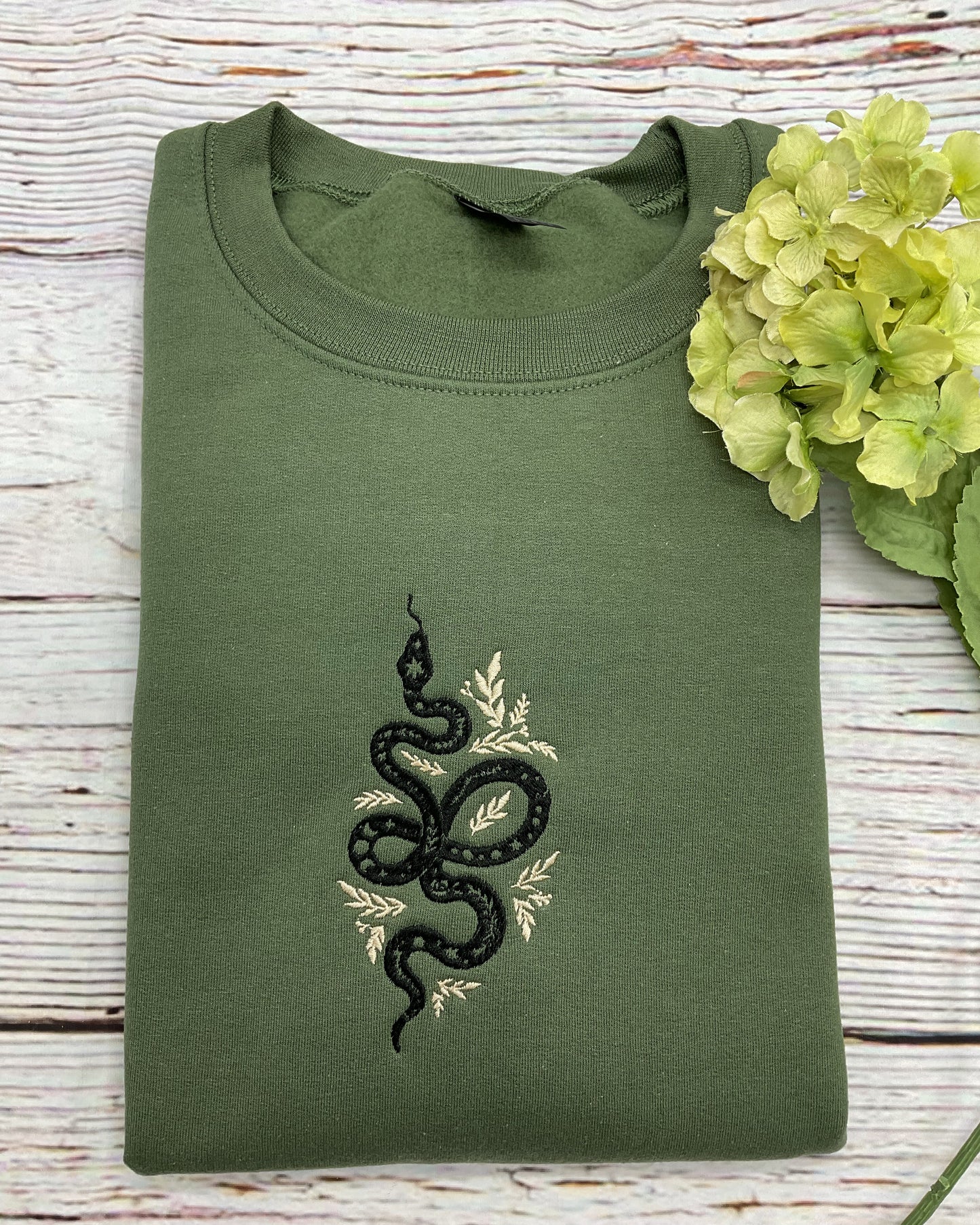 Snake Floral Embroidered Sweatshirt