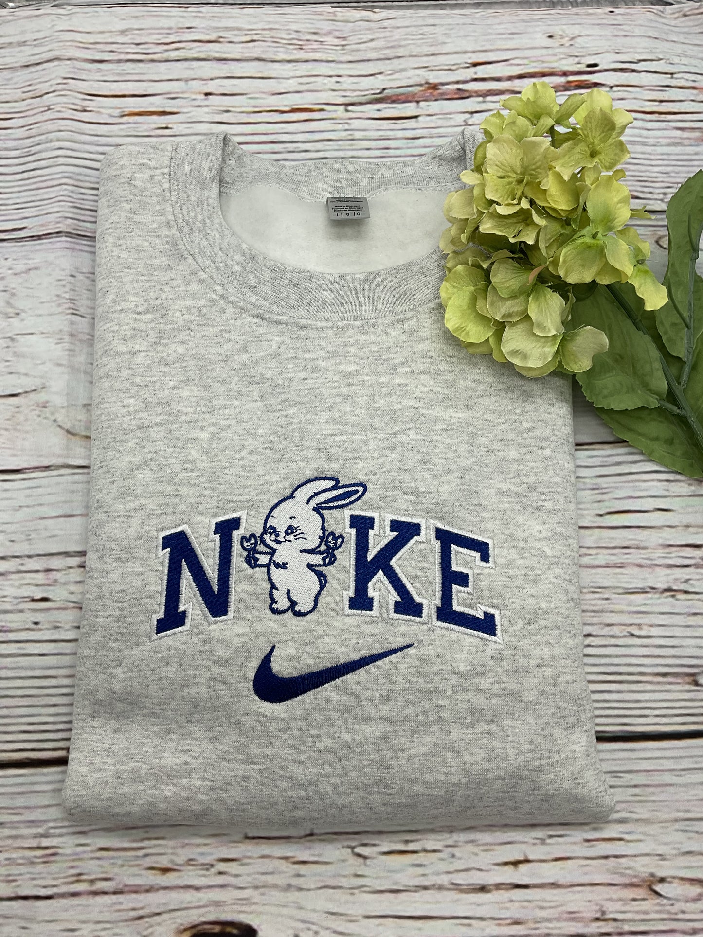 New Jeans Nke Embroidered Sweatshirt